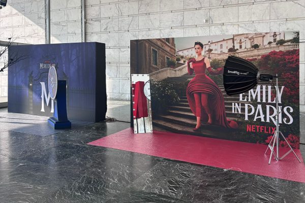 Allestimento anteprime Netflix - vista generale allestimento sala Allestimento anteprime film Netflix vista generale sala Palazzo dei Congressi Roma