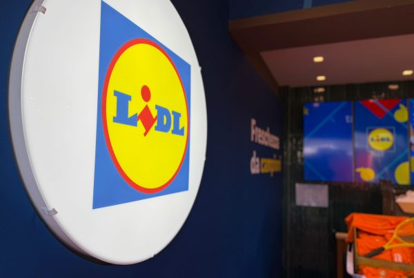 Stand promozionale Lidl Freschezza da Campioni allestimento Samisa Srl