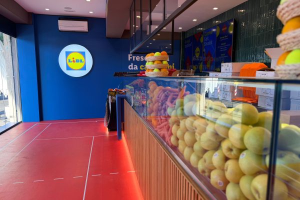 Stand Lidl Freschezza da Campioni - foto allestimento 13 Stand promozionale Lidl Freschezza da Campioni allestimento Samisa Srl
